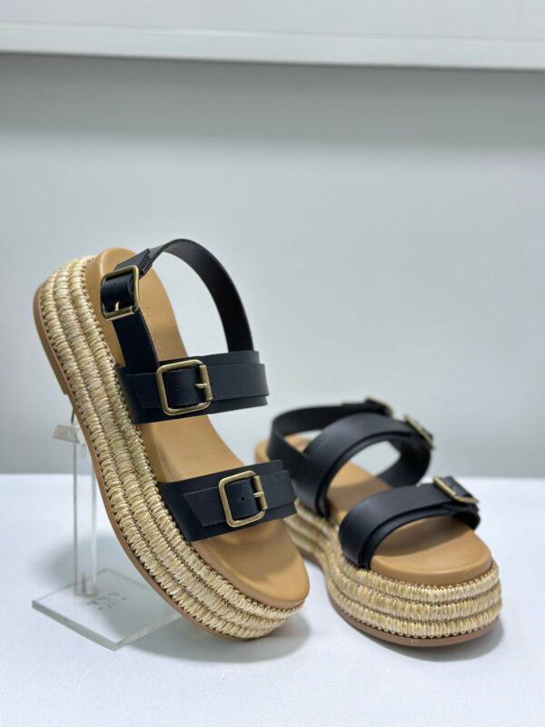Sandales
